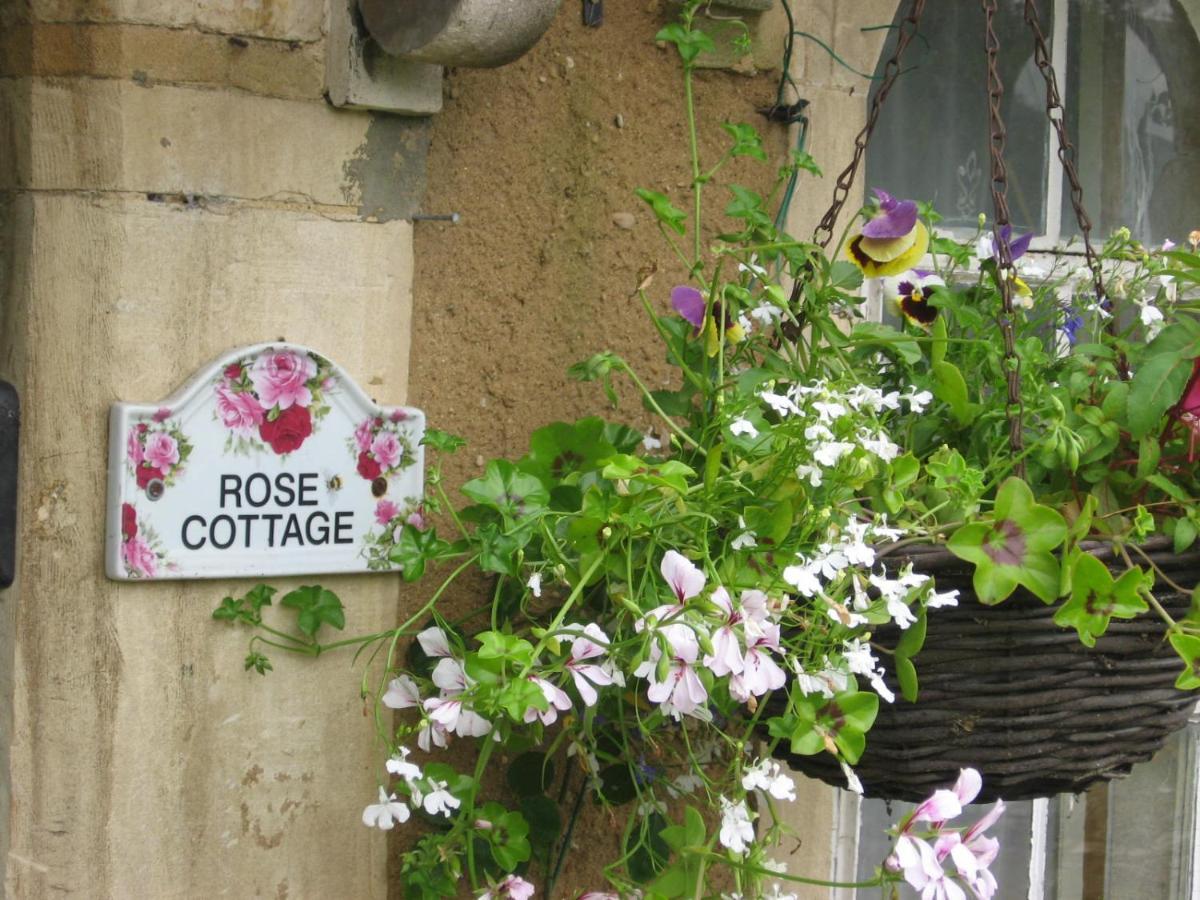 Rose Cottage Shipton Moyne Exterior foto